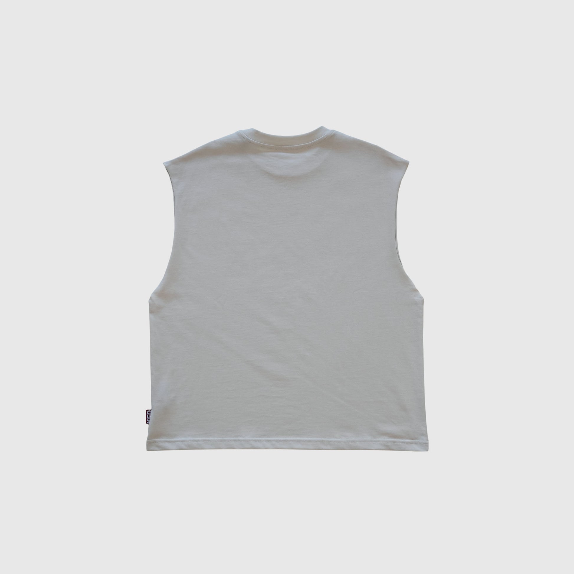 sleeveless_white